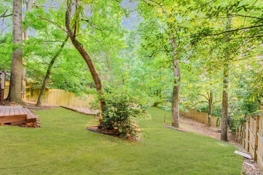 Stunning Atl 5Bdr Home Near Cdc Emory Sleeps 12 Атланта Екстер'єр фото