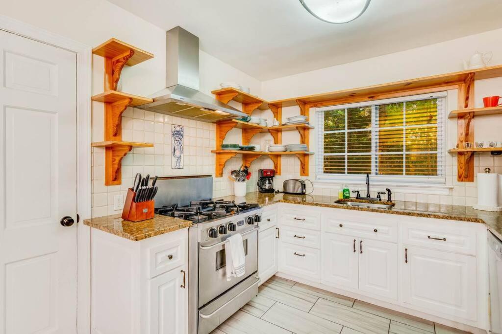 Stunning Atl 5Bdr Home Near Cdc Emory Sleeps 12 Атланта Екстер'єр фото