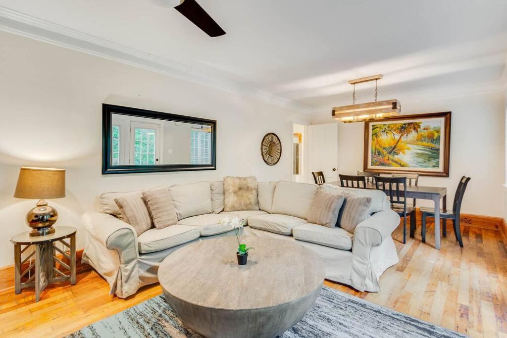 Stunning Atl 5Bdr Home Near Cdc Emory Sleeps 12 Атланта Екстер'єр фото