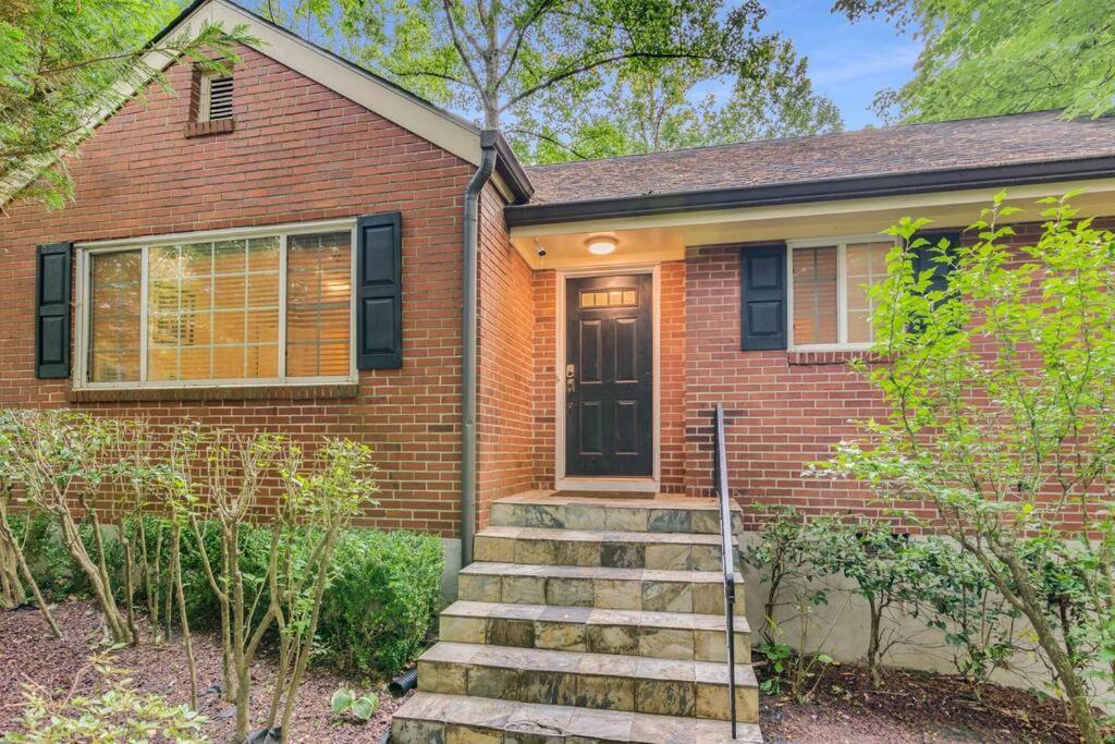 Stunning Atl 5Bdr Home Near Cdc Emory Sleeps 12 Атланта Екстер'єр фото