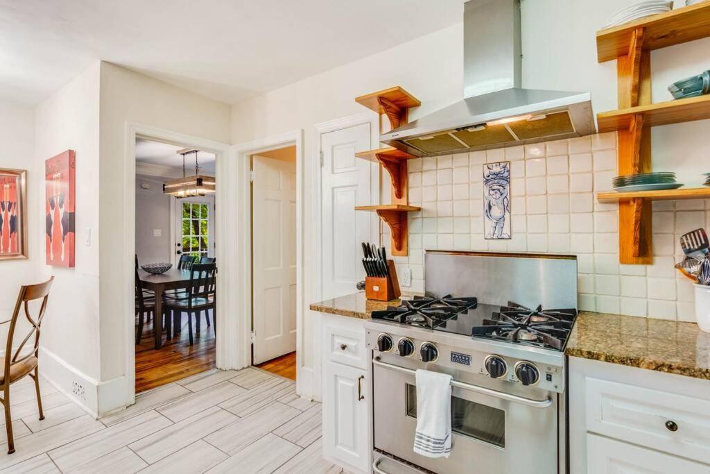 Stunning Atl 5Bdr Home Near Cdc Emory Sleeps 12 Атланта Екстер'єр фото
